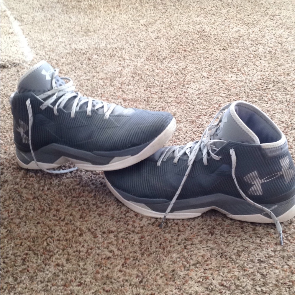 Curry 2.5 grey